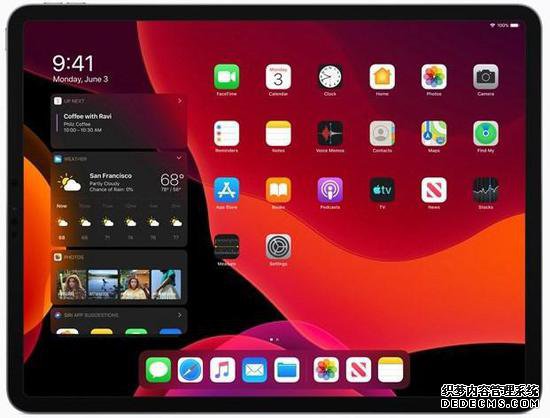▲采用黑暗模式的iPadOS | 图源：苹果官网